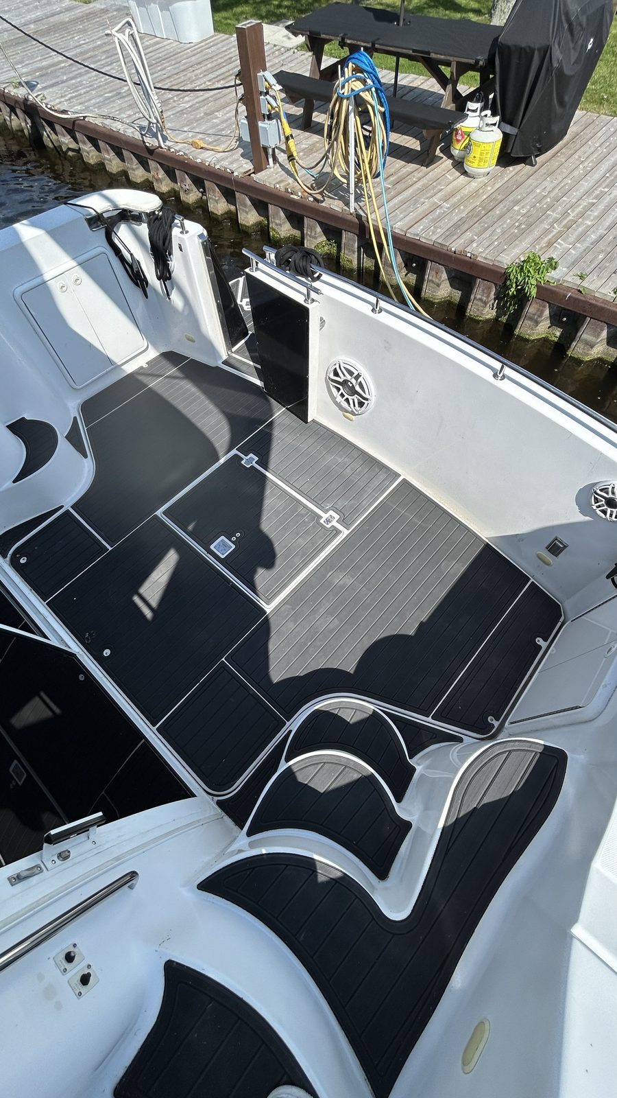 2002 Carver motor yacht cockpit decking